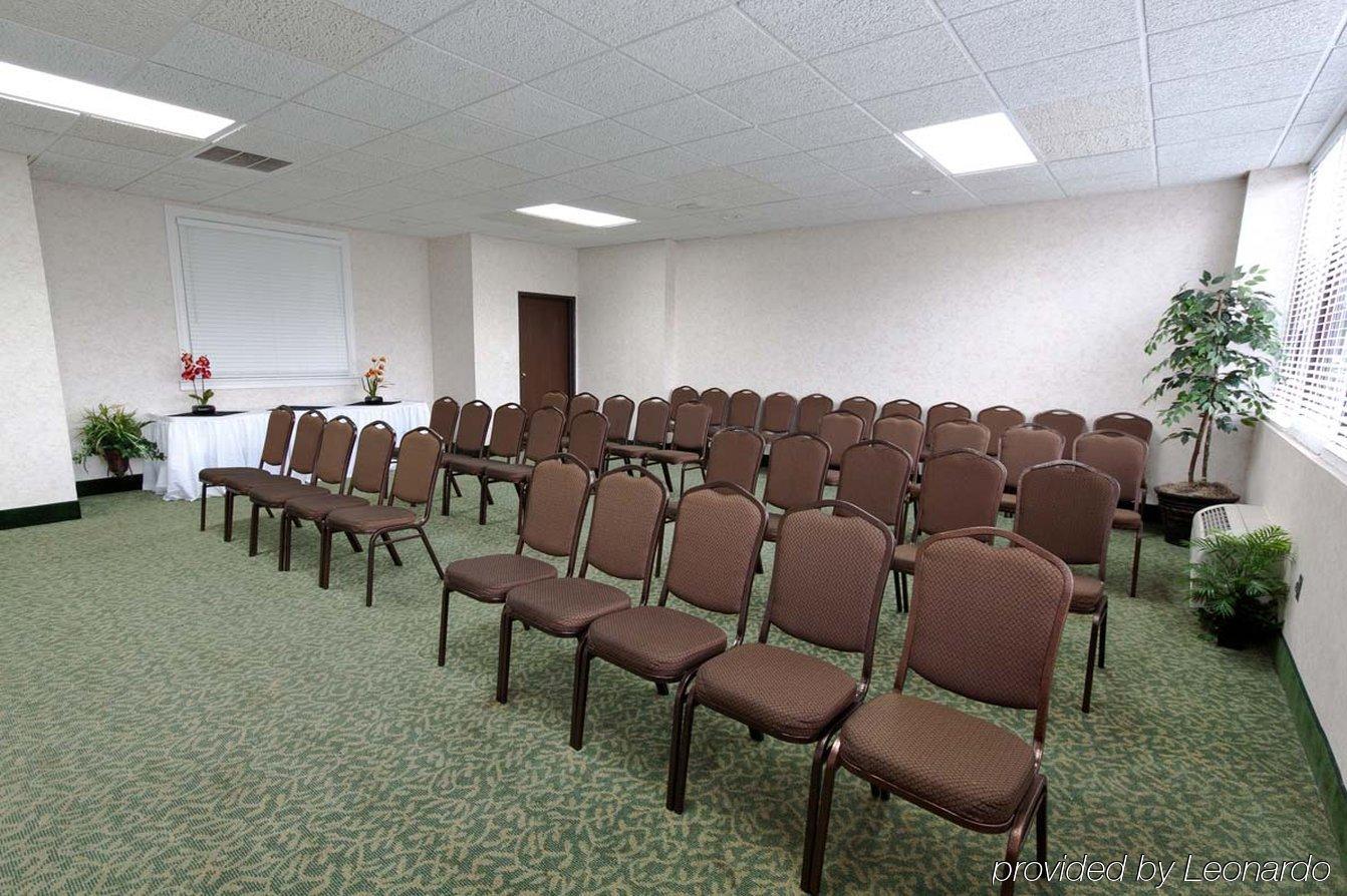 Doubletree By Hilton Clarksville Riverview Negocio foto